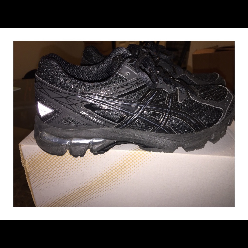 ASICS GT-1000 3 Women's Running Shoe (Black)